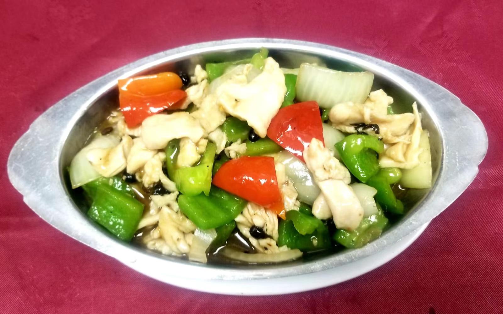 136. Sizzling Chicken with Green Pepper and Black Bean