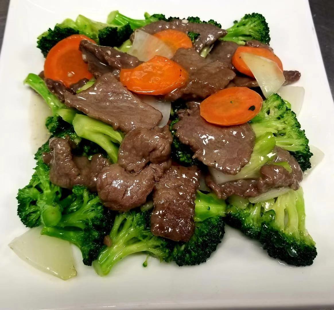 169. Sliced Beef with Broccoli