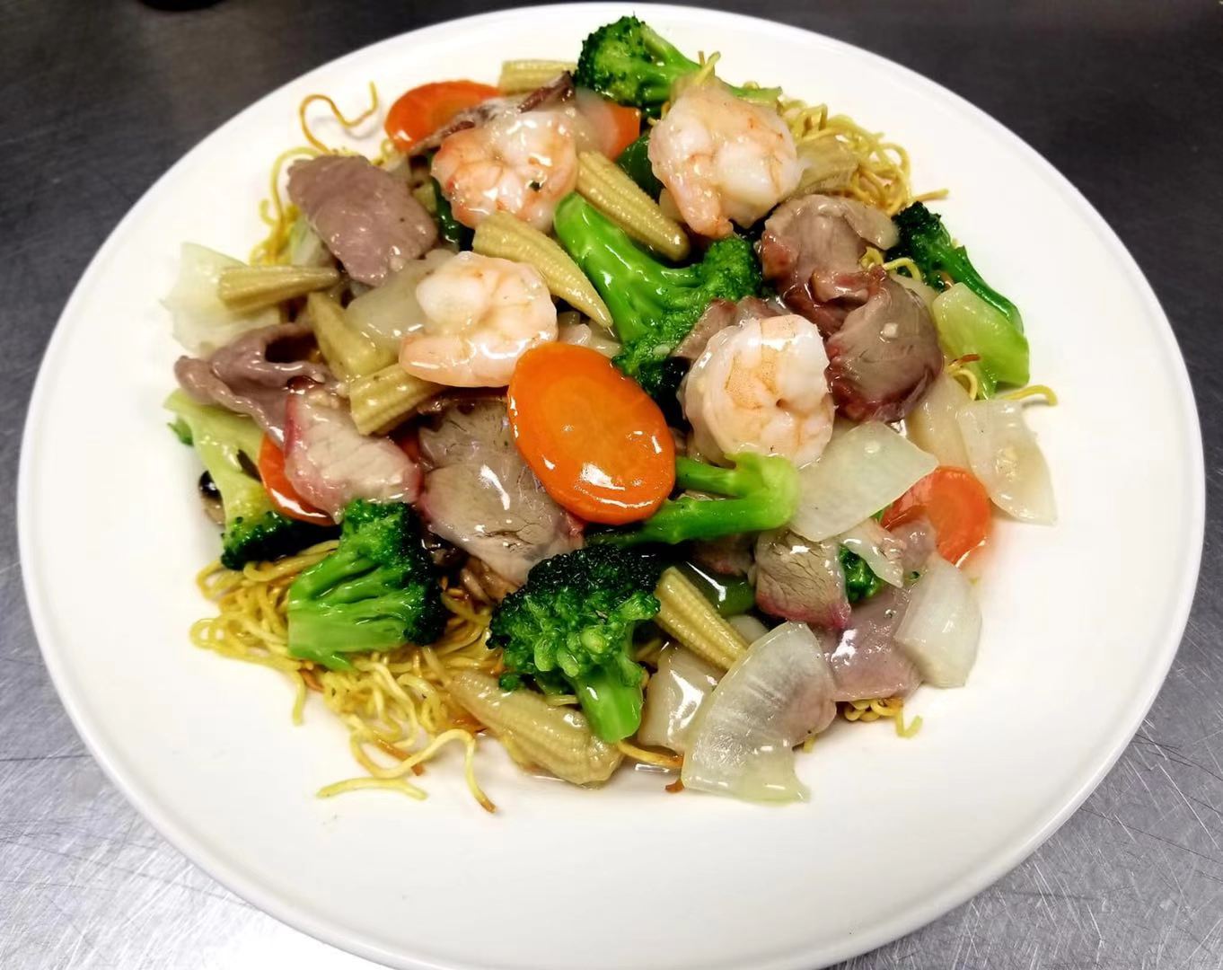 237. Special Chow Mein (Cantonese Style) (B)