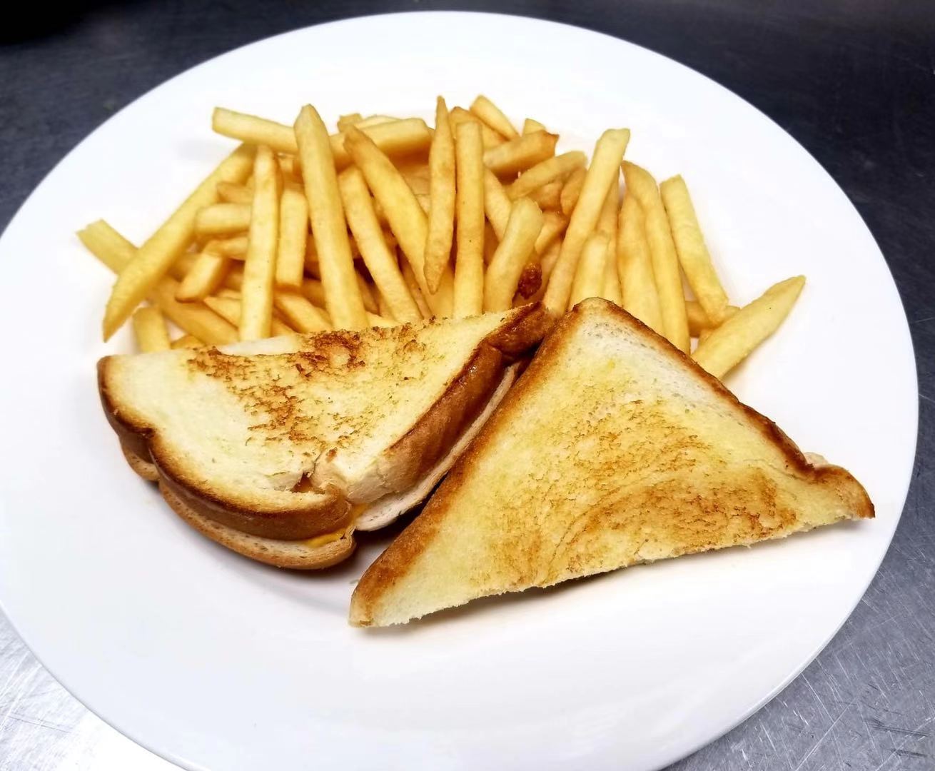 271. Grilled Cheese Sandwich with Fries